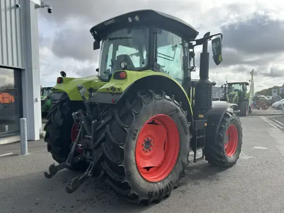 CLAAS ARION 530 - Photo 7