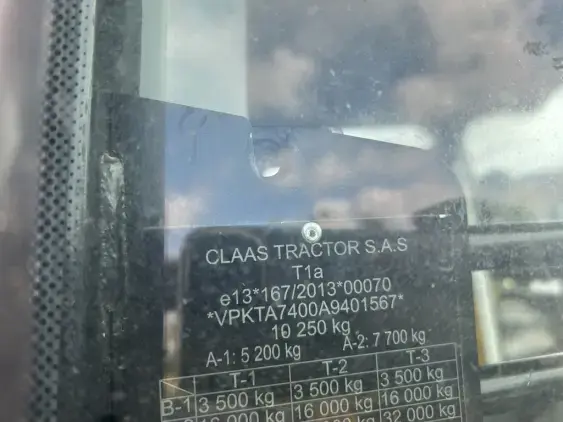 CLAAS ARION 530 - Photo 13