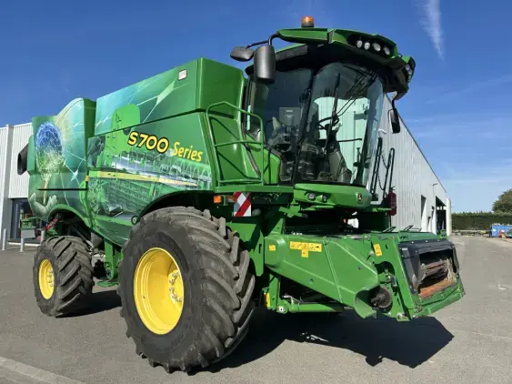 JOHN DEERE JD S780 SERIE - Photo 1