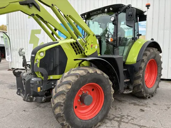 CLAAS ARION 630 HEXA - Photo 7