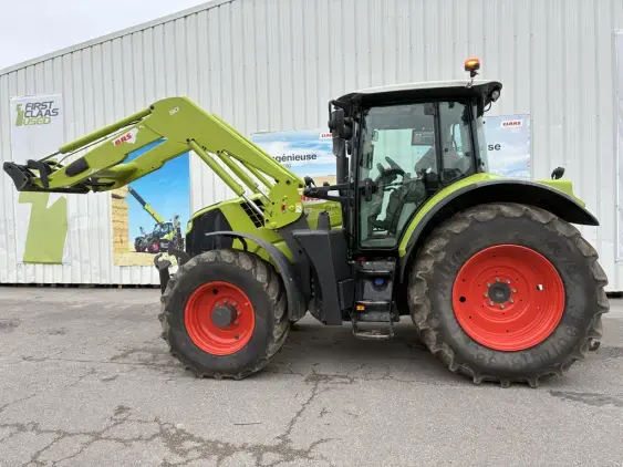 CLAAS ARION 630 HEXA - Photo 9
