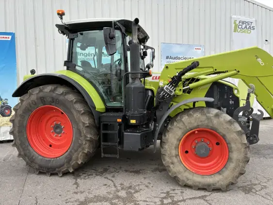 CLAAS ARION 630 HEXA - Photo 13