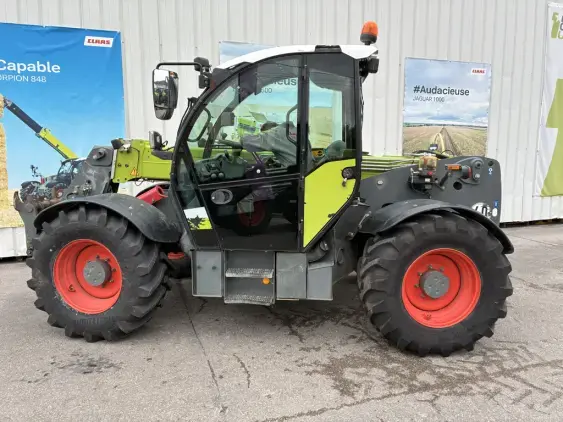 CLAAS SCORPION 741 VARIPOWER - Photo 12