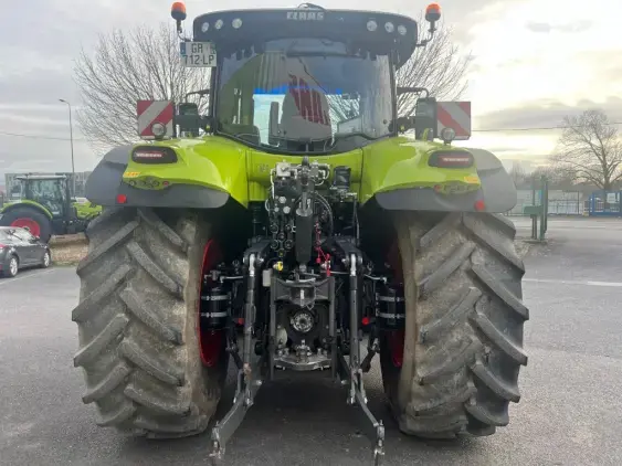 CLAAS AXION 830 CMATIC - Photo 6