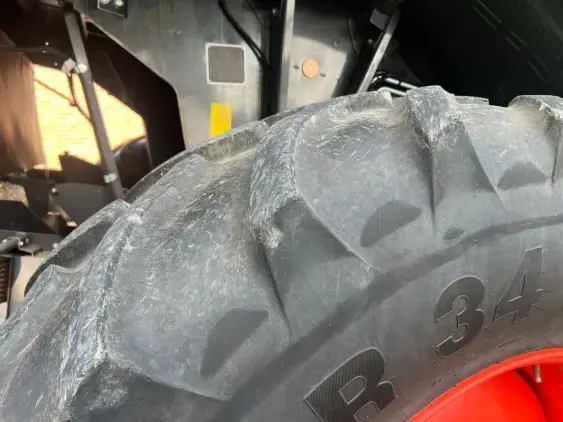 CLAAS Lexion 7500 TT  - Photo 12