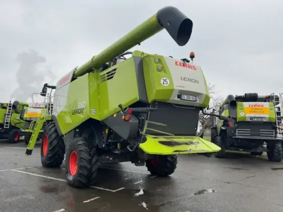 CLAAS LEXION 650 - Photo 5