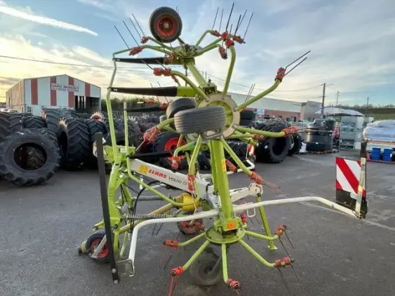 CLAAS VOLTO 800 - Photo 4