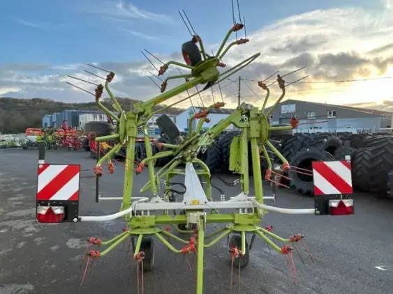 CLAAS VOLTO 800 - Photo 6