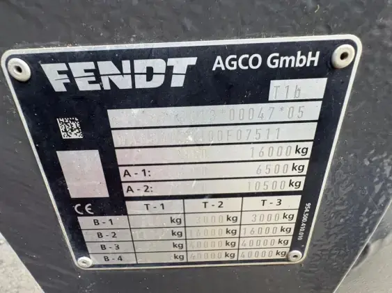 FENDT 824 VARIO PROFI + - Photo 9