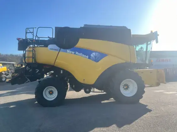 NEW HOLLAND CR 9060 - Photo 8
