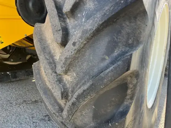 NEW HOLLAND CR 8.80 - Photo 13