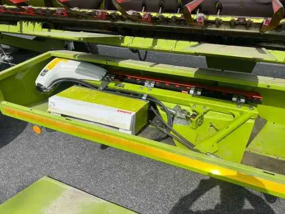CLAAS Lexion 7400 - Photo 24