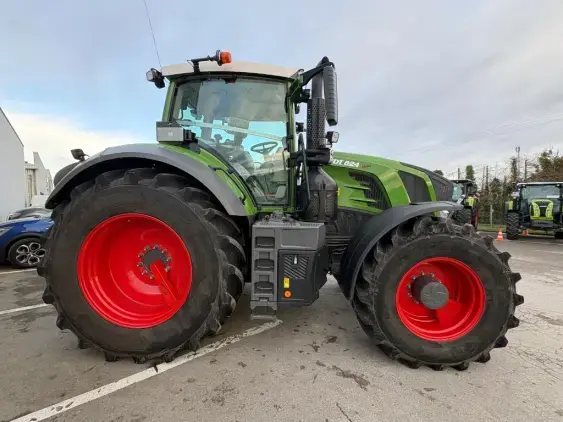 FENDT 824 VARIO PROFI + - Photo 8