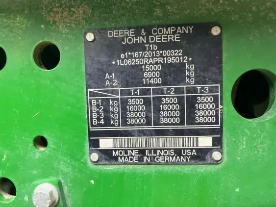 JOHN DEERE 6R250 - Photo 20