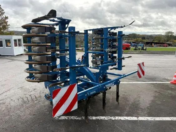 RELIGIEUX Devil - Photo 5