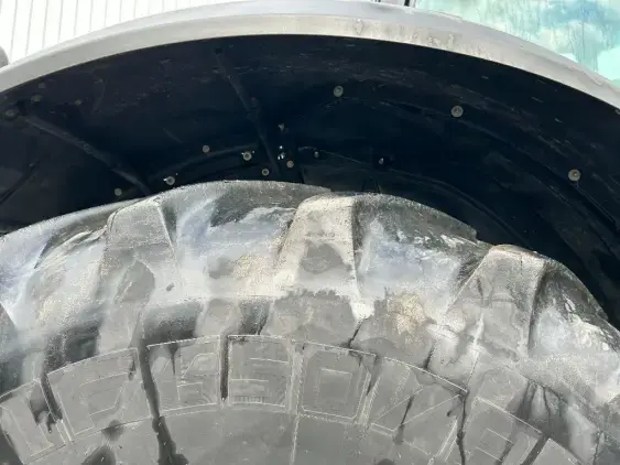 VALTRA s294 - Photo 11