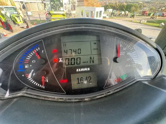 CLAAS AXION 830 CMATIC - Photo 10
