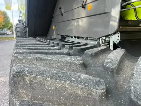 CLAAS Lexion 7500 TT  - Photo 9