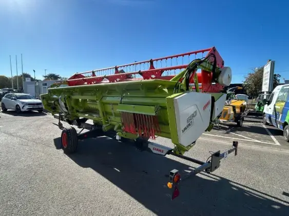 CLAAS Lexion 5300 - Photo 23