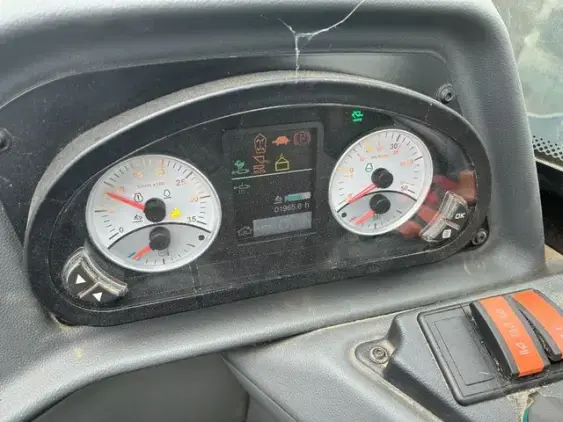 CLAAS SCORPION 736 - Photo 11