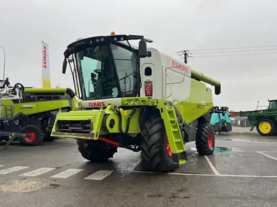 CLAAS LEXION 650 - Photo 25