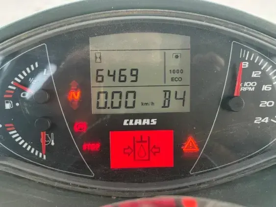 CLAAS ARION 620 - Photo 12