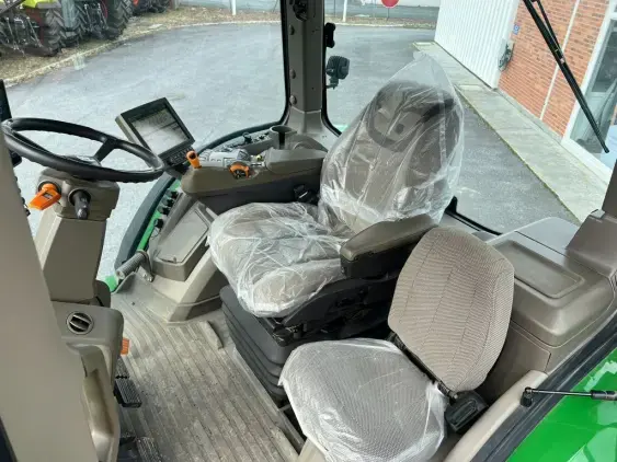 JOHN DEERE 7R 270 - Photo 14