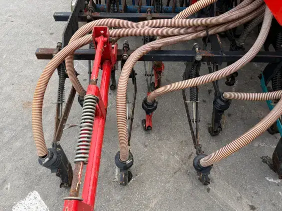 KUHN Hr303 - Photo 10