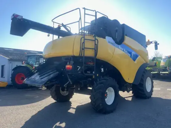 NEW HOLLAND CR 9060 - Photo 7