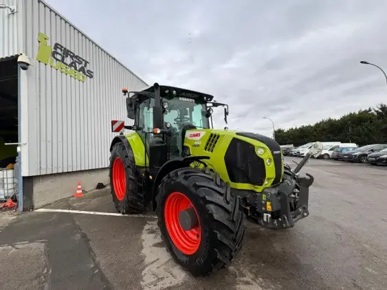 CLAAS ARION 650  - Photo 1