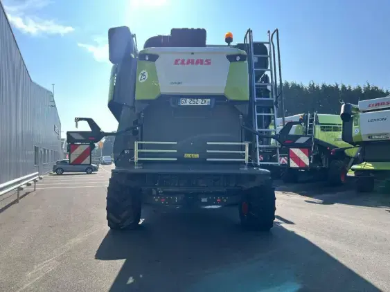 CLAAS LEXION 6700 - Photo 6