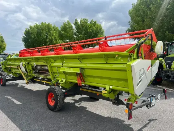 CLAAS Lexion 7500 - Photo 26