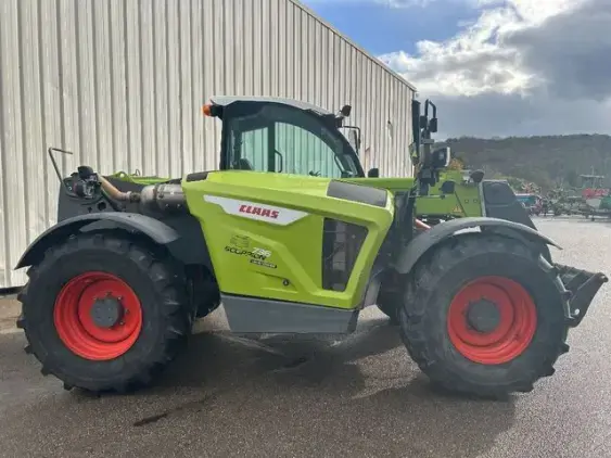 CLAAS Scorpion 736  - Photo 8