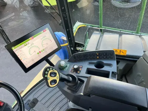 KRONE Big x 780 - Photo 20