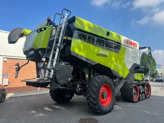 CLAAS Lexion 7500 TT  - Photo 7