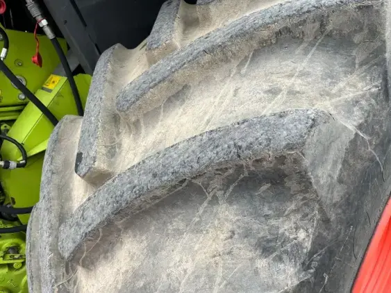 CLAAS JAGUAR 840 - Photo 10