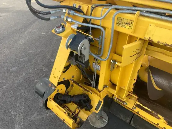 NEW HOLLAND 856 - Photo 14