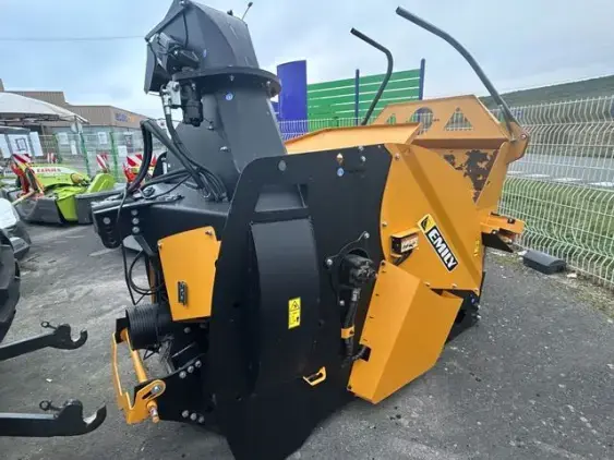 EMILY SIGMA - Photo 3