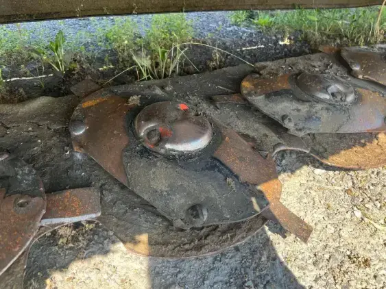 CLAAS Disco 4000 - Photo 10