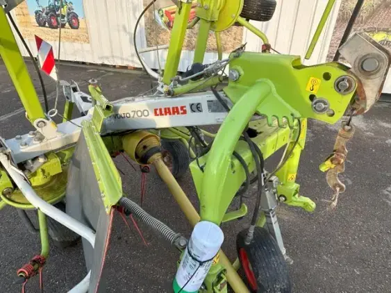 CLAAS VOLTO 700 - Photo 7