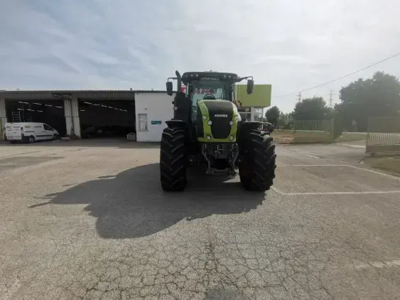 CLAAS AXION 920 CIS+ - Photo 3