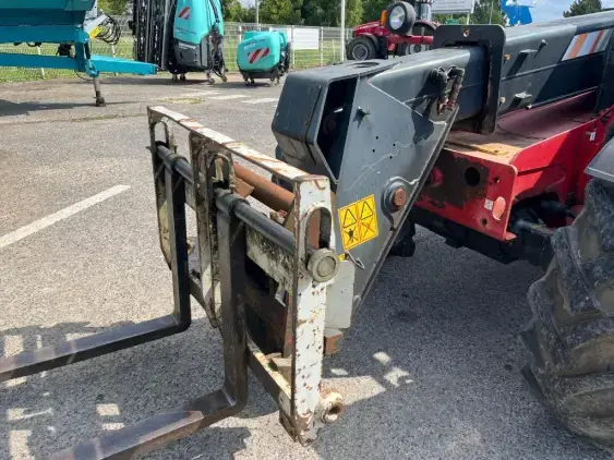 MASSEY FERGUSON 8947 - Photo 14