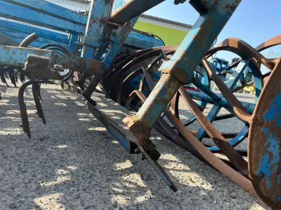 RELIGIEUX COMDOR - Photo 13