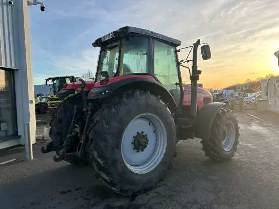 MASSEY FERGUSON MF 8210 - Photo 7
