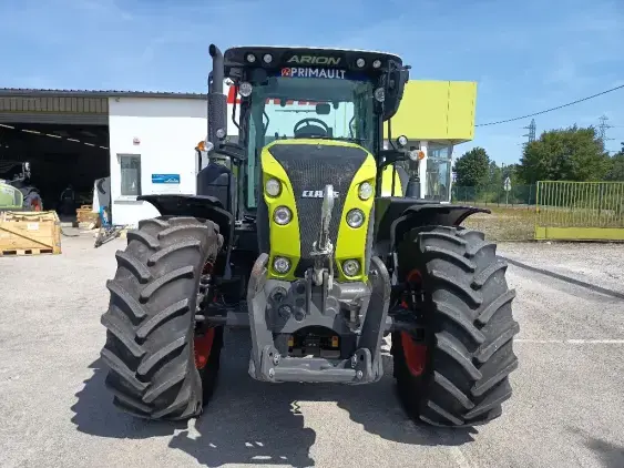 CLAAS ARION 650 - Photo 2