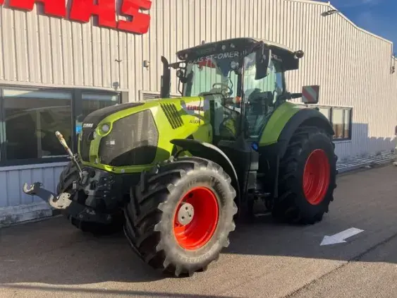 CLAAS AXION 810 - Photo 5