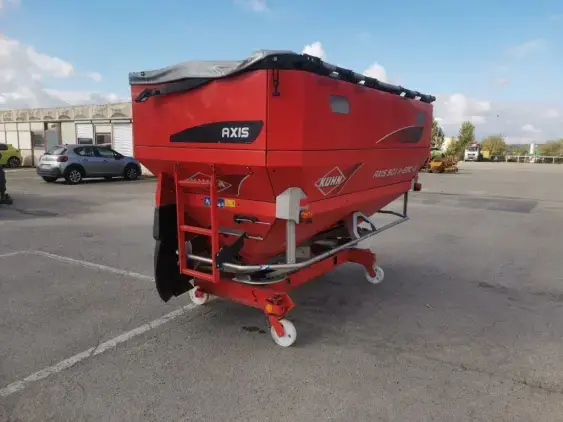 KUHN Axis 50.1 emc w - Photo 5