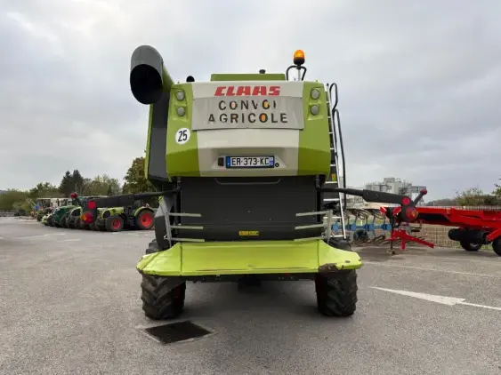 CLAAS LEXION 650 - Photo 6