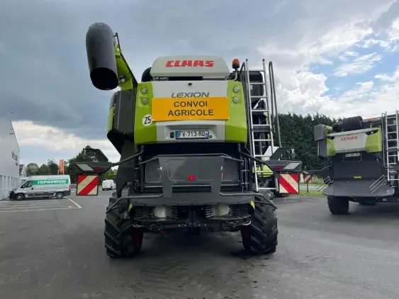 CLAAS Lexion 8700  - Photo 6
