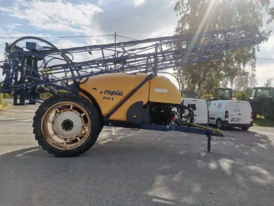 CARUELLE 250s - Photo 8